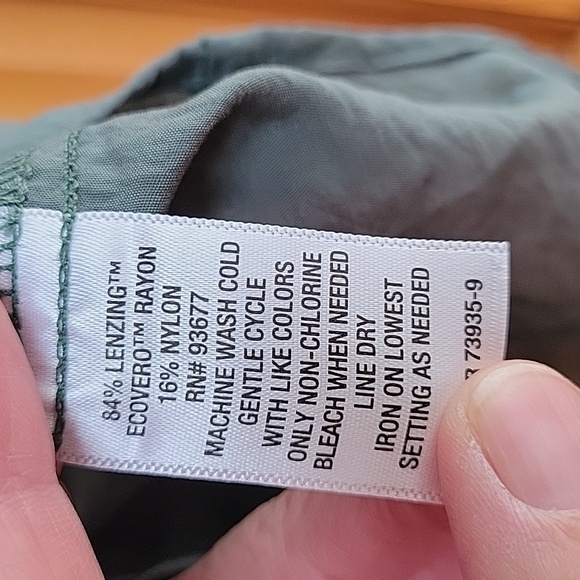 Liz Claiborne top NWT - Picture 5 of 5